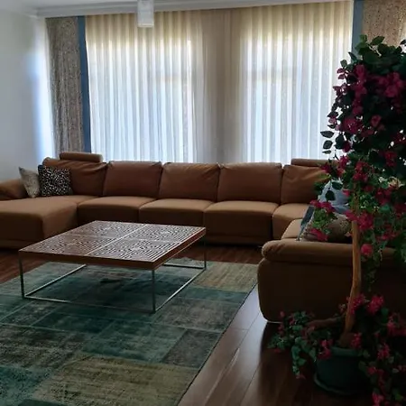 Residance Flat Near By The 5 Stars Hotels-2