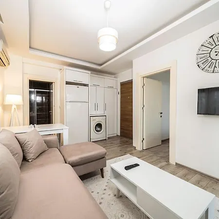 Comfy Flat With Central Location In Kepez Antalya-3