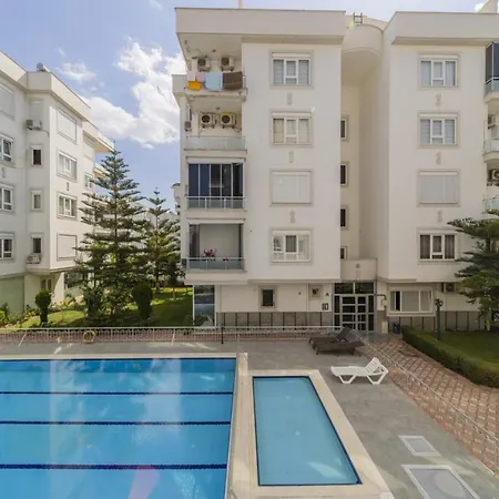 Delightful Flat With Shared Pool In Konyaalti-3
