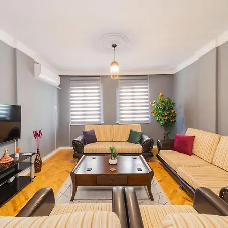 Central Flat Close To The Beach In Muratpasa-3