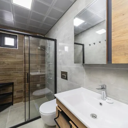 Chic Flat With Central Location In Muratpasa-2