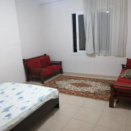 Sehir Merkezinde Bulunan Genis, Konut Ici Oezel Oda-3