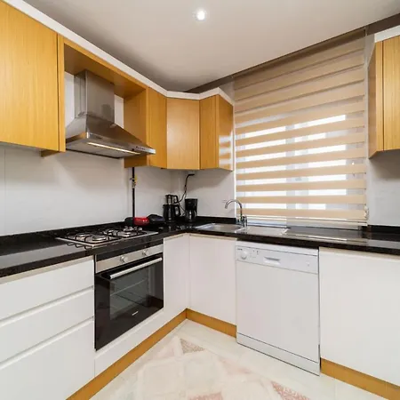 Convenient Flat With Balcony In Konyaalti Appartamento-2