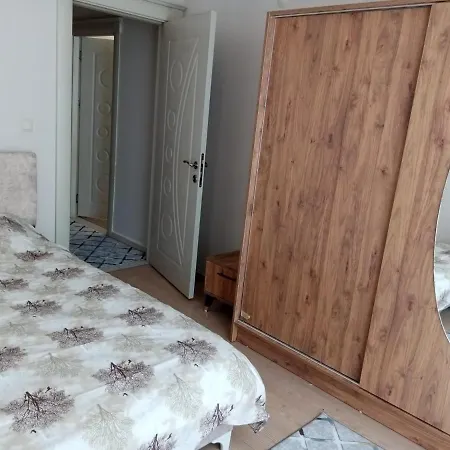 Sehir Merkezinde Konforlu Daire-2