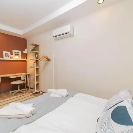 Sleek And Central Apartment In Muratpasa-3
