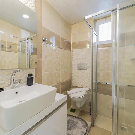 Excellent Flat Close To Kaleici In Muratpasa-3