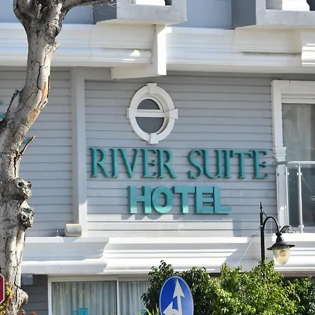 River Suite Hotel-3
