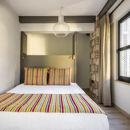 Lovely Studio Flat Near Hadrians Gate-2