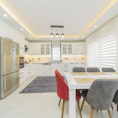 Villa With Pool Garden And Terrace In Antalya-3