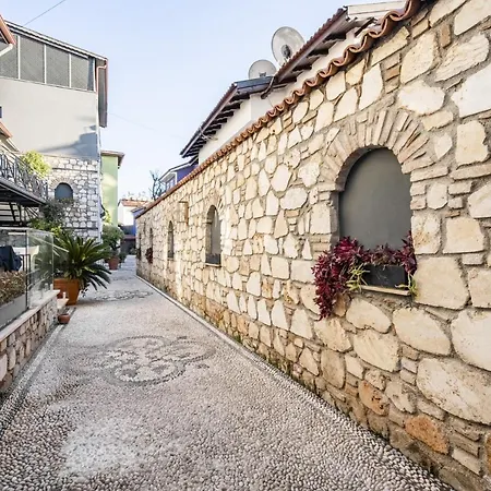 Marvelous Studio Flat Near Hadrians Gate-2