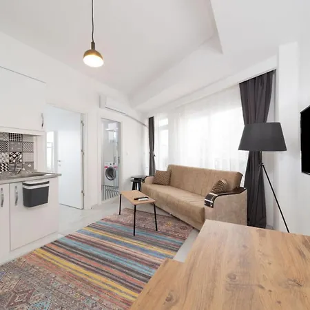 Modern And Cozy Apartment In Muratpasa Antalya-2