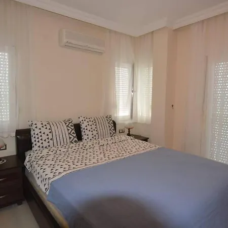 Sleeps 6, Villa With Private Pool - Awz 242-2