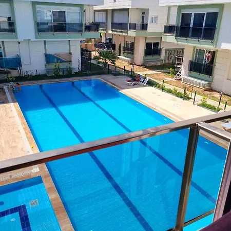 Plt Holiday Daireleri 3 Odali Bueyuek Daire-3
