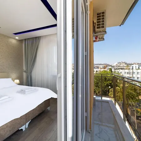 Modern And Central Duplex Apartment Near Beach In Antalya-2