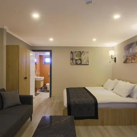 Side Leon Otel-3