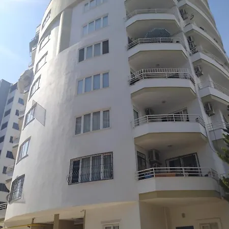Peaceful City Center 3 Bedroom Flat-3