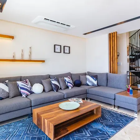 Villa Phi With Heated Indoor Pool-2
