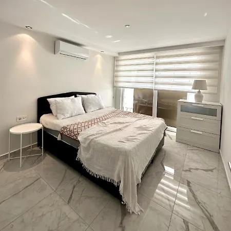 Luxury 2 Bed Private Home Close To The Beach On A Secure Community-2