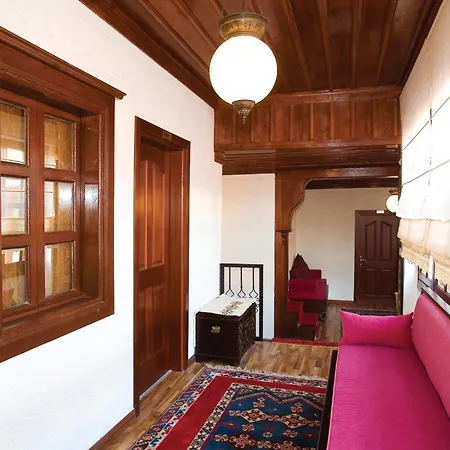 Cicerone Lodge Hotel-3