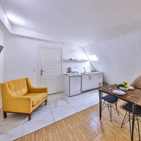 3 House Apart-2
