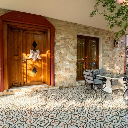 -Villa Vildan- 12 Kisilik Oezel Havuzlu 6 Odali Villa-3