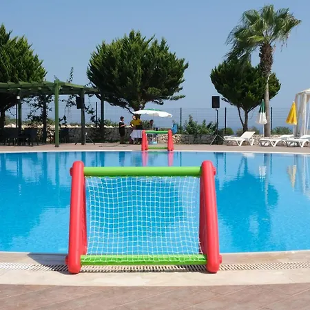 Ramada Resort By Wyndham Kizkalesi-3