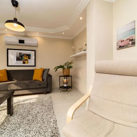 Exquisite Flat With Sea View Near Hadrian Gate-2