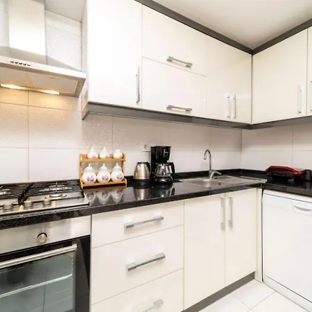 Exquisite Flat With Sea View Near Hadrian Gate-3