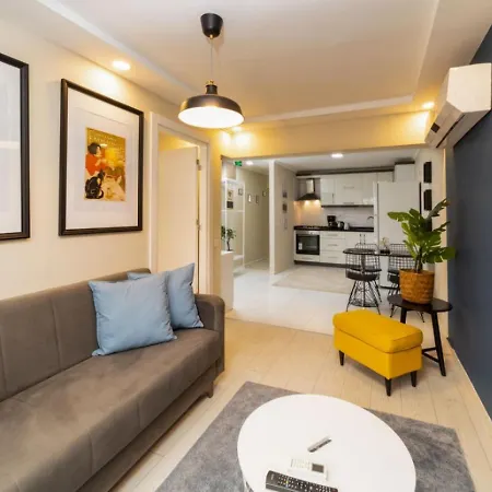 Lovely Flat Near Hadrians Gate-3