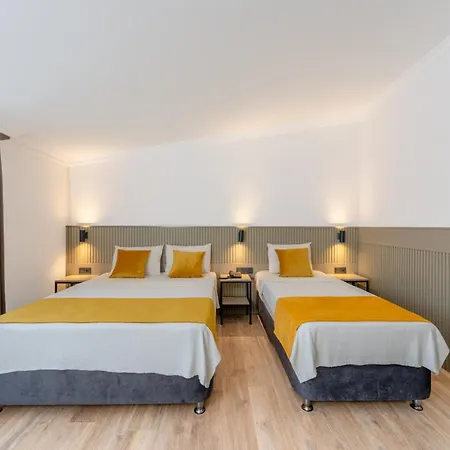 Lemon Hotel-2