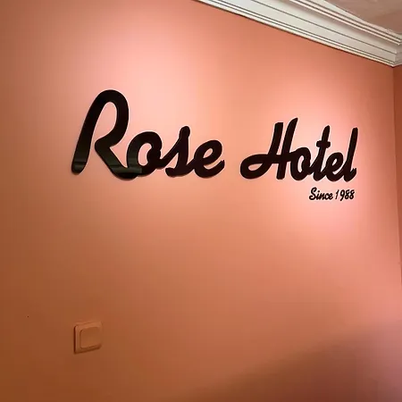 Rose Hotel-2