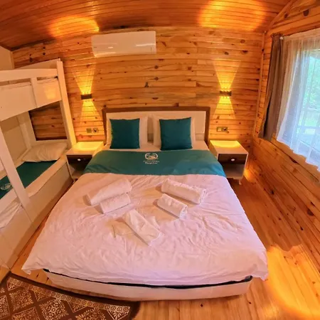 Secret Garden Hotel & Bungalows-3