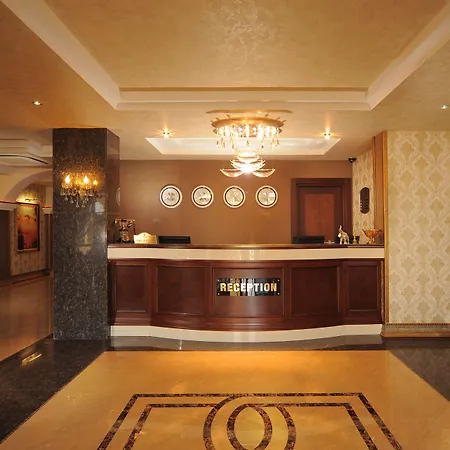 Golden Lake Hotel-2