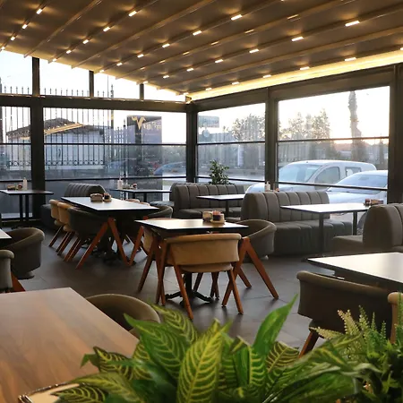 Isnova Hotel Airport-3