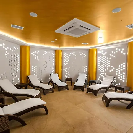 Utopia Resort & Residence-3