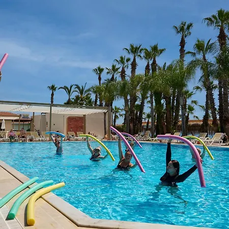 Fun Sun Smart Akman Beach-2