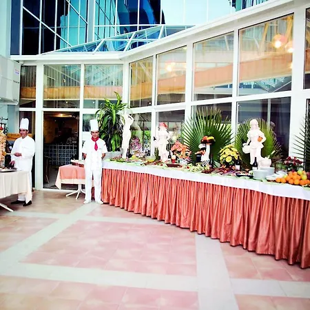 Risus Suit Hotel-3