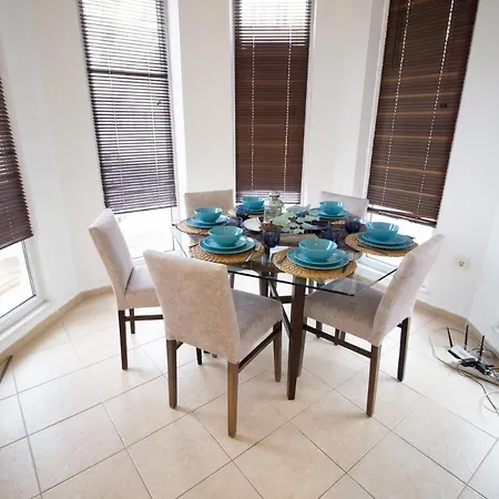 Olympias Court B-2