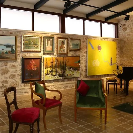 Kaucuk Otel (Adults Only)-2