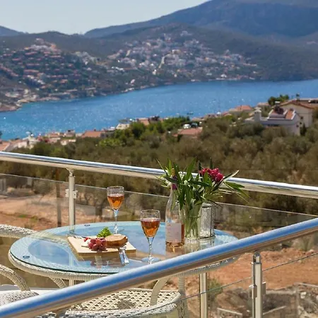 Dahlia Penthouse - Beautiful Luxurious Private Pool Fantastic Harbour Views-3