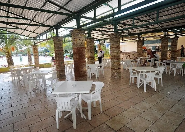 Mcs Oasis Beach Club Konaklı