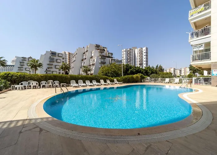 Apartment With Shared Pool In Antalya