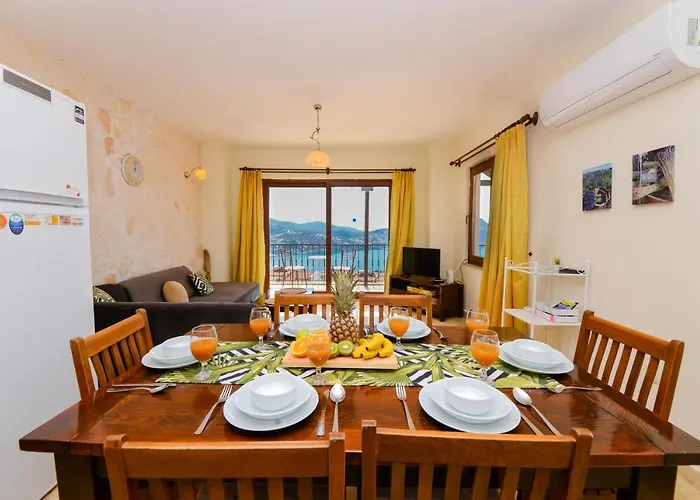 Carla Apart Kalkan