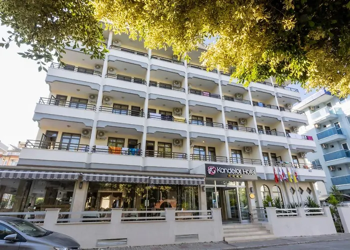 Готелі в Аланія