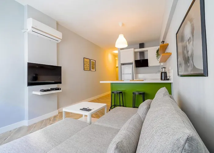 Boutique Central Flat Near Beach In Muratpasa Antalya
