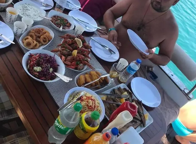 Private yacht tour in kemer