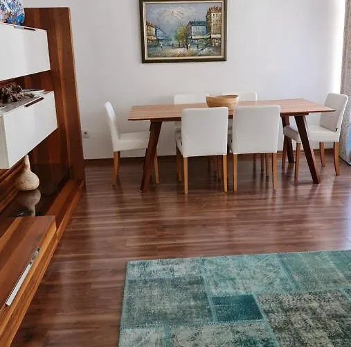 Residance Flat Near By The 5 Stars Hotels Antalia