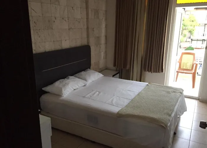 Safari Suit N-7 Appartement Side