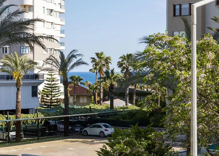 Large Duplex Apartment With Sea View Antalia che accetta animali