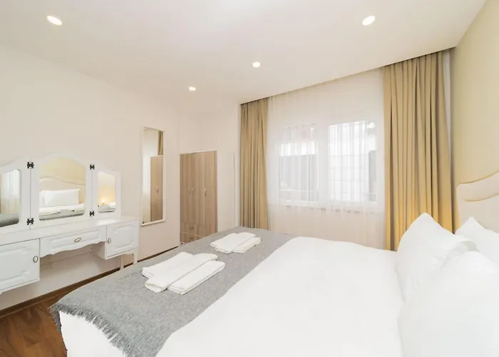 Appartamento Central Flat With Balcony Near Sea In Muratpasa Antalia